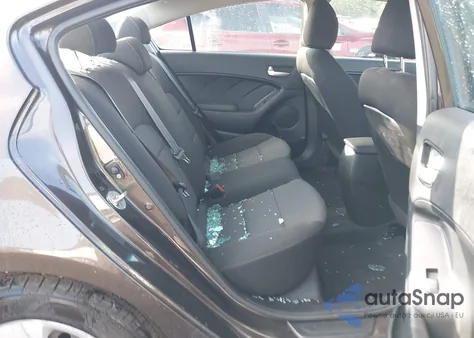 2018 Kia Forte Lx z USA, uszkodzony, nr VIN 3KPFK4A79JE197248